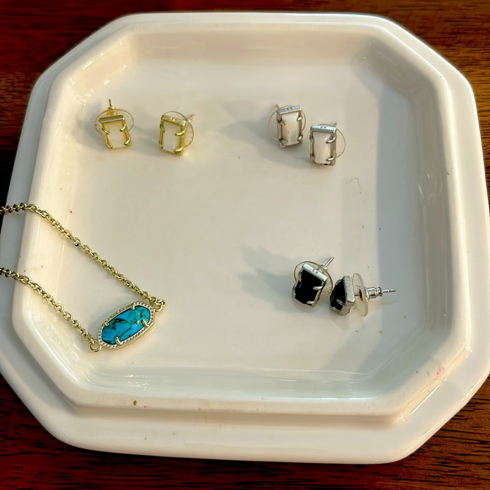 3 Kendra Scott studs plus bracelet!